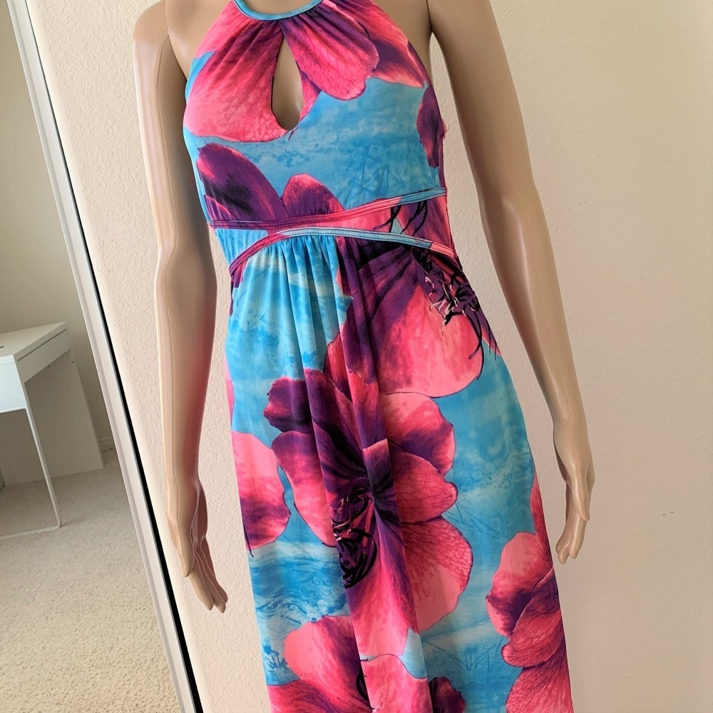 Gorgeous wrinkle free dress S M turquoise pink top